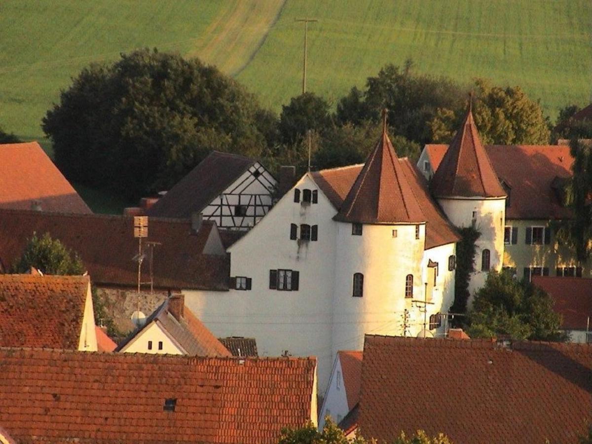 Schlossschaenke Eysoelden Thalmassing  Exterior foto